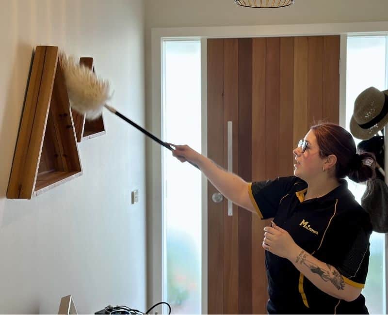 beautiful kitchen bench with flowers