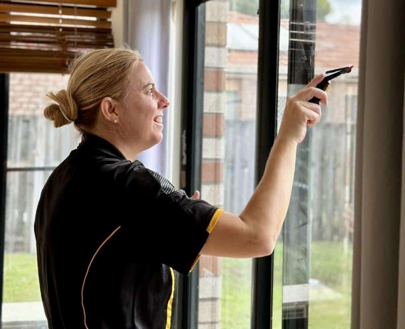 beautiful kitchen bench with flowers