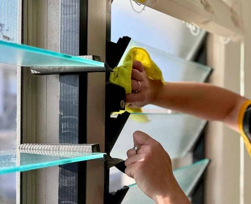 Professional house cleaning window cleaning